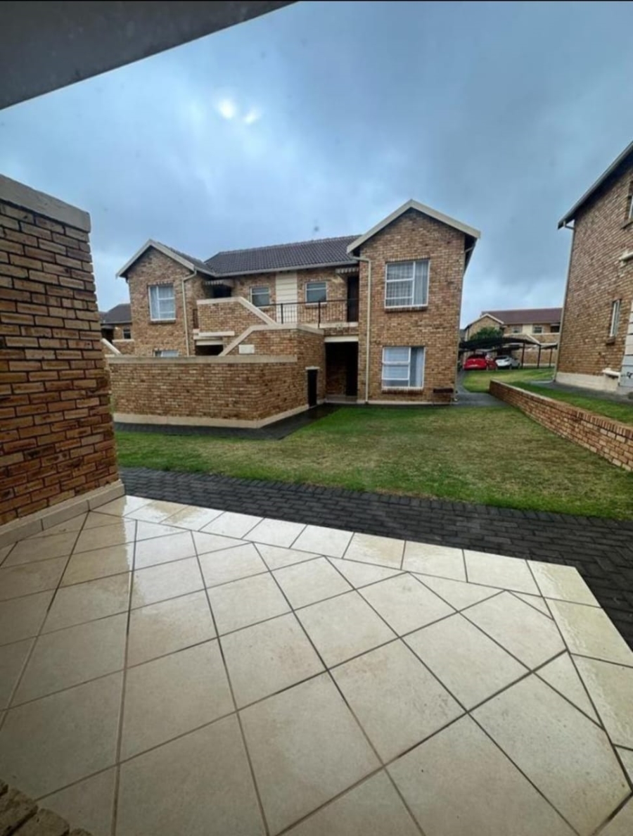 To Let 2 Bedroom Property for Rent in Honeydew Gauteng