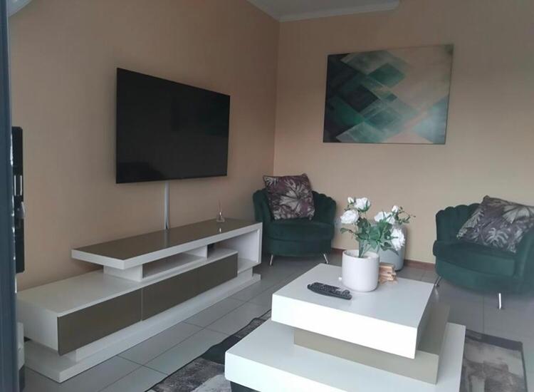 To Let 2 Bedroom Property for Rent in Jackal Creek Golf Estate Gauteng