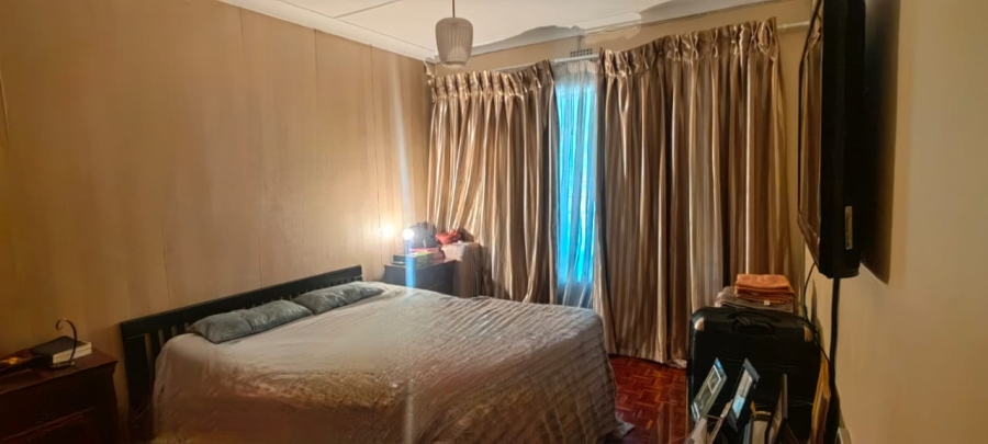  Bedroom Property for Sale in Discovery Gauteng