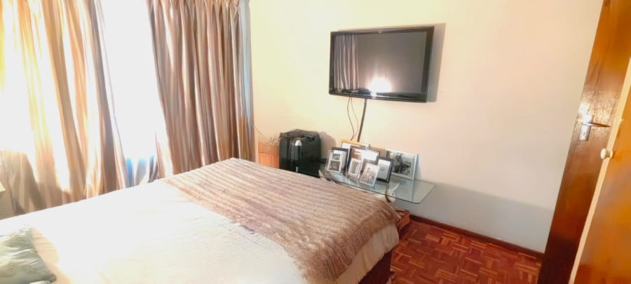  Bedroom Property for Sale in Discovery Gauteng