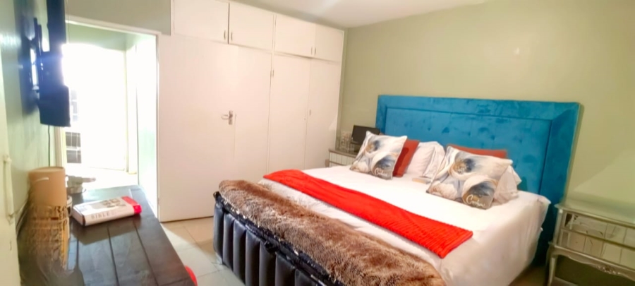 2 Bedroom Property for Sale in Gezina Gauteng