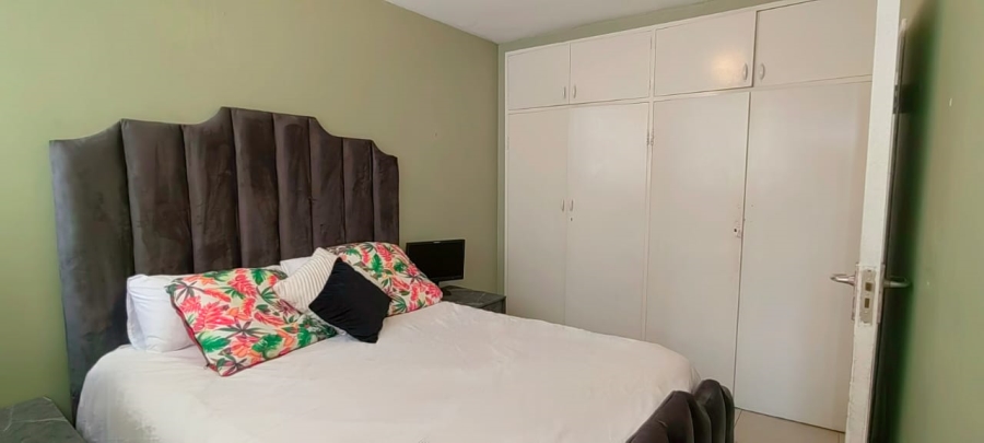 2 Bedroom Property for Sale in Gezina Gauteng