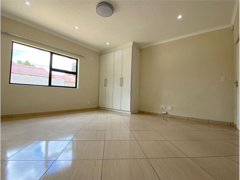 To Let 4 Bedroom Property for Rent in Highway Gardens Gauteng