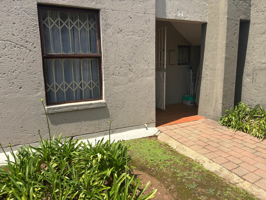 2 Bedroom Property for Sale in Edenvale Central Gauteng