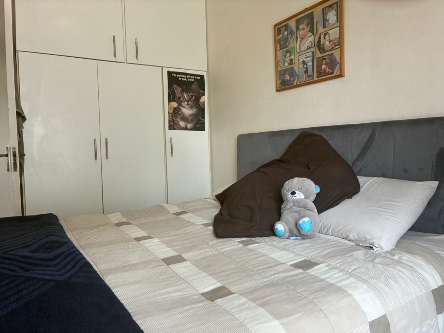 2 Bedroom Property for Sale in Edenvale Central Gauteng