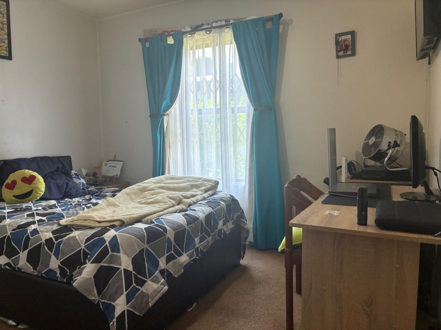 2 Bedroom Property for Sale in Edenvale Central Gauteng