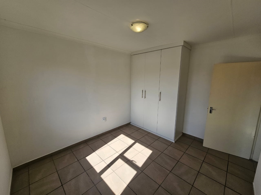 To Let 2 Bedroom Property for Rent in Albertsdal Gauteng