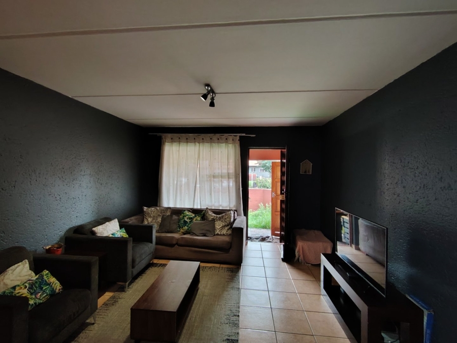 To Let 2 Bedroom Property for Rent in Ferndale Gauteng