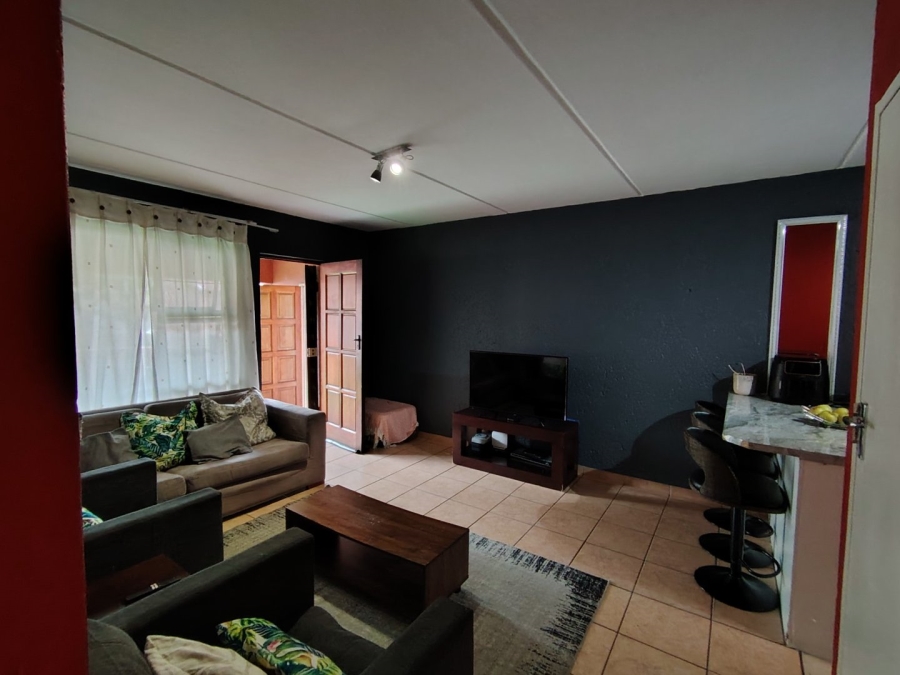To Let 2 Bedroom Property for Rent in Ferndale Gauteng