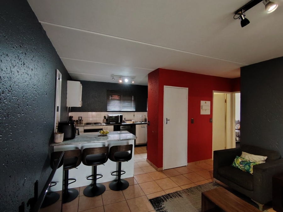 To Let 2 Bedroom Property for Rent in Ferndale Gauteng