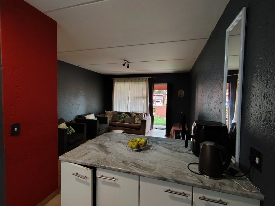 To Let 2 Bedroom Property for Rent in Ferndale Gauteng