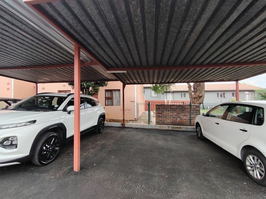 To Let 2 Bedroom Property for Rent in Ferndale Gauteng