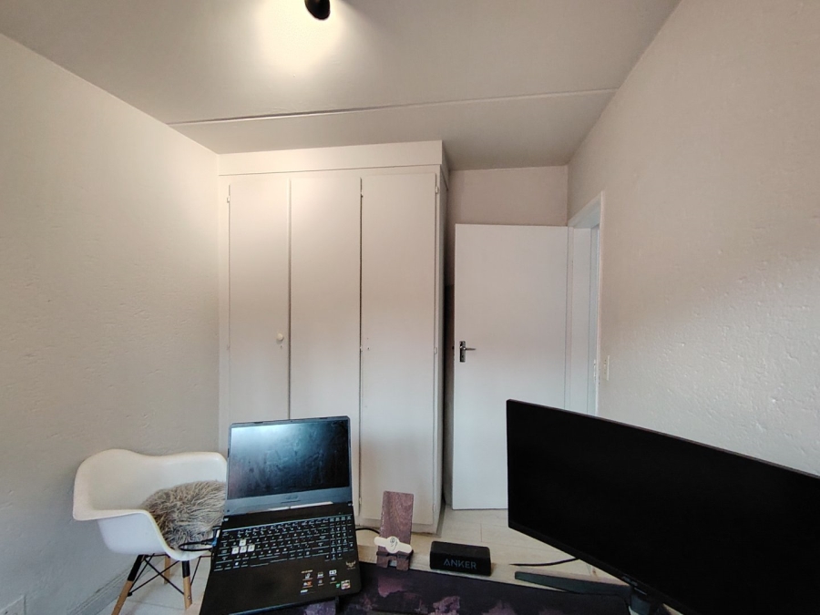 To Let 2 Bedroom Property for Rent in Ferndale Gauteng