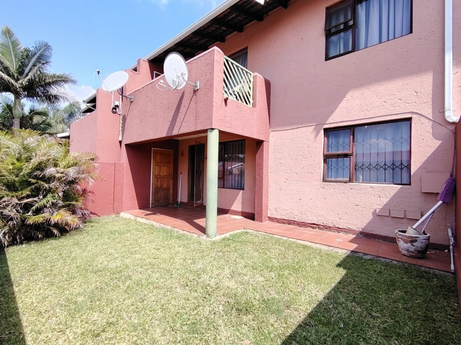To Let 2 Bedroom Property for Rent in Ferndale Gauteng