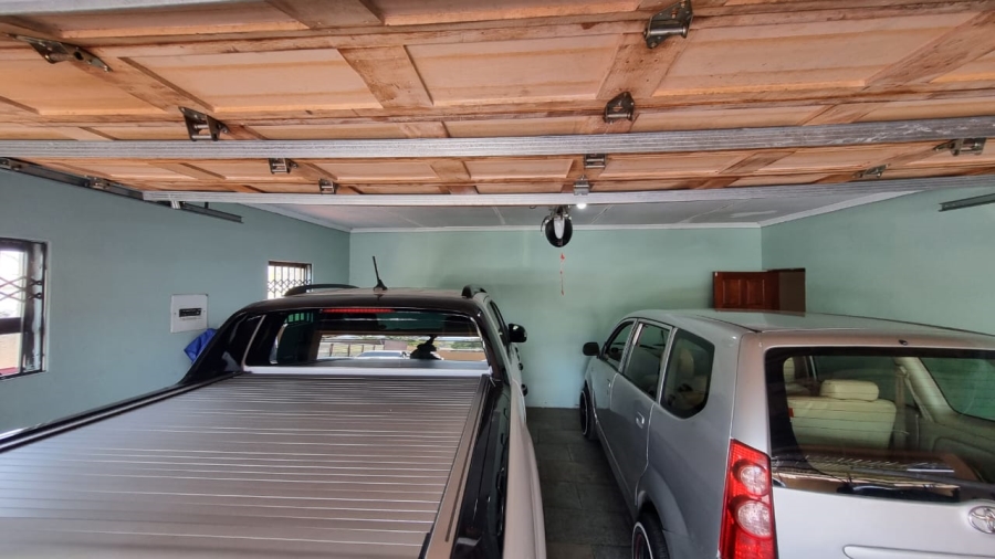 4 Bedroom Property for Sale in Mountain View Gauteng