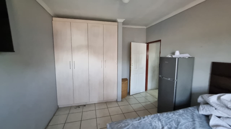 4 Bedroom Property for Sale in Mountain View Gauteng