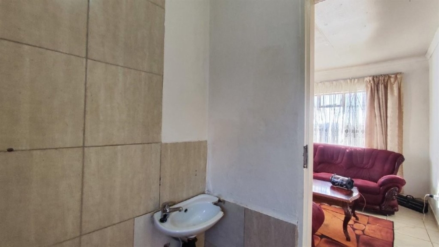 2 Bedroom Property for Sale in Vanderbijlpark CE 7 Gauteng