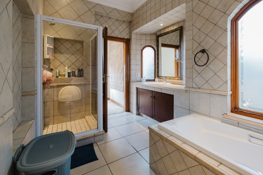 4 Bedroom Property for Sale in Bedfordview Gauteng