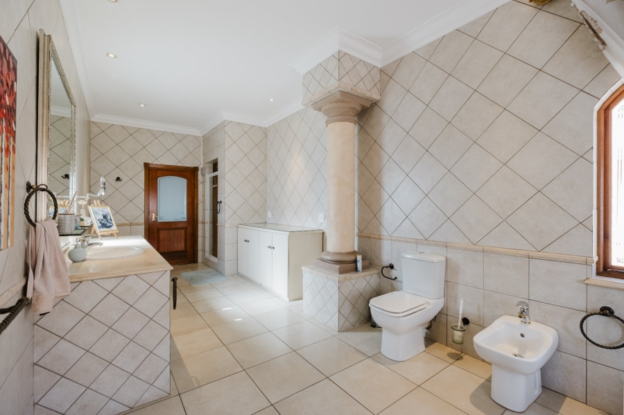 4 Bedroom Property for Sale in Bedfordview Gauteng