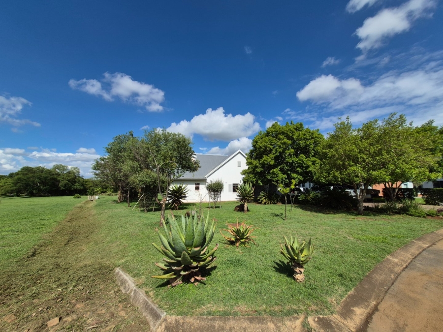 3 Bedroom Property for Sale in Waterlake Farm Lifestyle Estate Gauteng