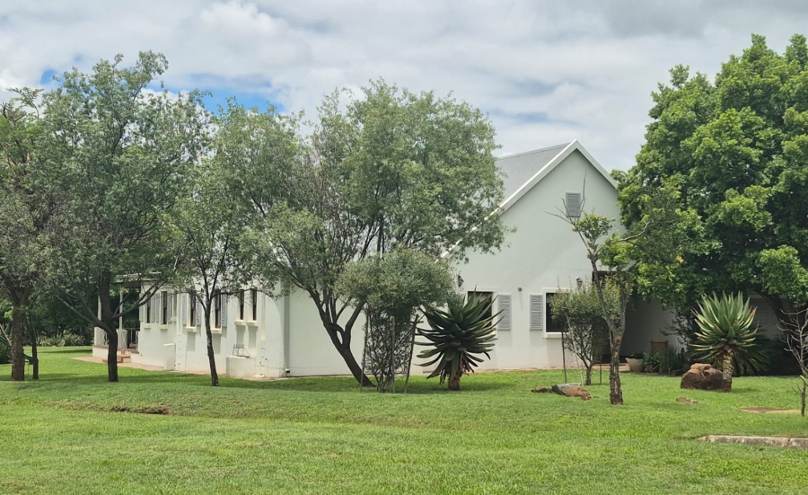 3 Bedroom Property for Sale in Waterlake Farm Lifestyle Estate Gauteng