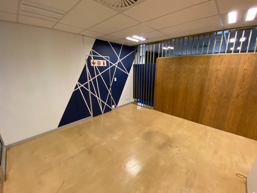 To Let commercial Property for Rent in Vorna Valley Gauteng