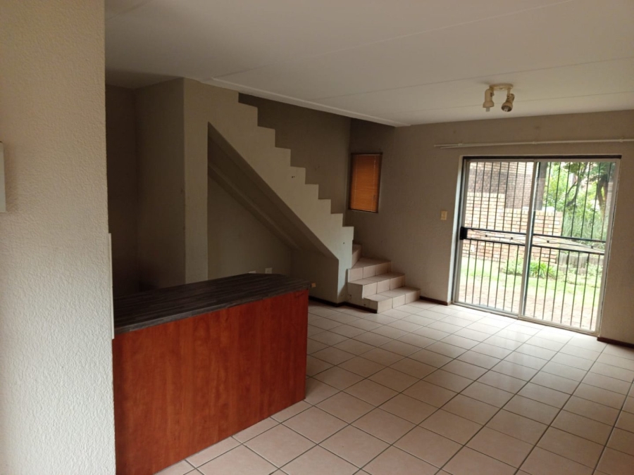 To Let 2 Bedroom Property for Rent in Halfway Gardens Gauteng