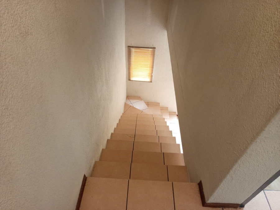 To Let 2 Bedroom Property for Rent in Halfway Gardens Gauteng