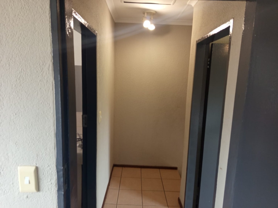 To Let 2 Bedroom Property for Rent in Halfway Gardens Gauteng