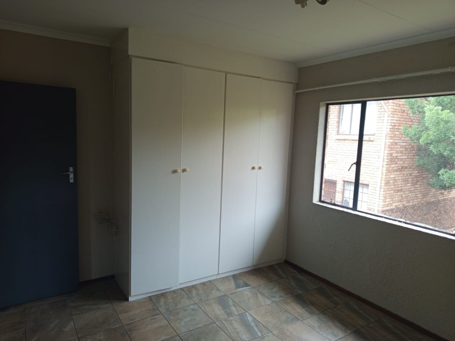 To Let 2 Bedroom Property for Rent in Halfway Gardens Gauteng