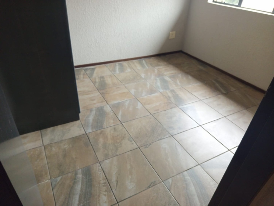 To Let 2 Bedroom Property for Rent in Halfway Gardens Gauteng