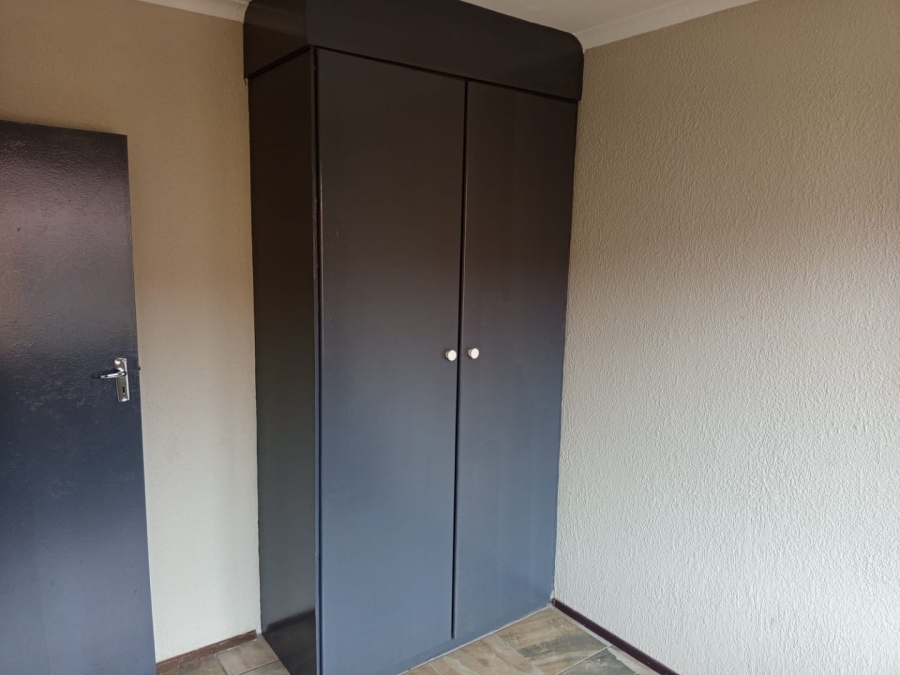 To Let 2 Bedroom Property for Rent in Halfway Gardens Gauteng
