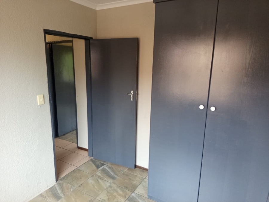 To Let 2 Bedroom Property for Rent in Halfway Gardens Gauteng