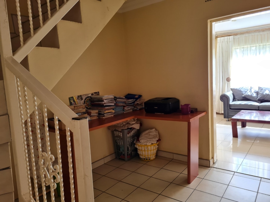 4 Bedroom Property for Sale in Kibler Park Gauteng