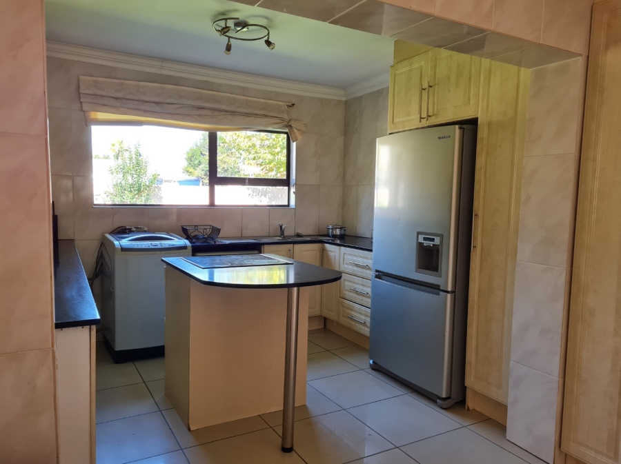 4 Bedroom Property for Sale in Kibler Park Gauteng