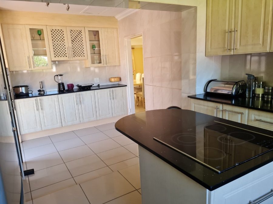4 Bedroom Property for Sale in Kibler Park Gauteng