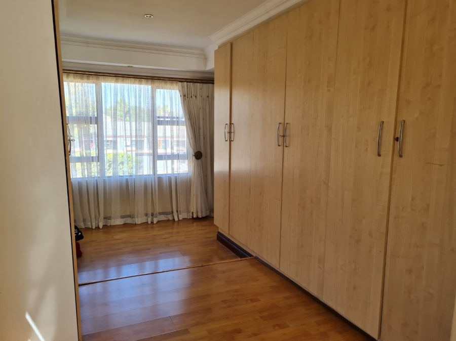 4 Bedroom Property for Sale in Kibler Park Gauteng