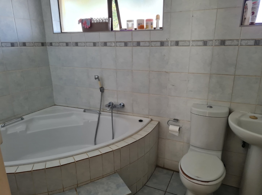 4 Bedroom Property for Sale in Kibler Park Gauteng