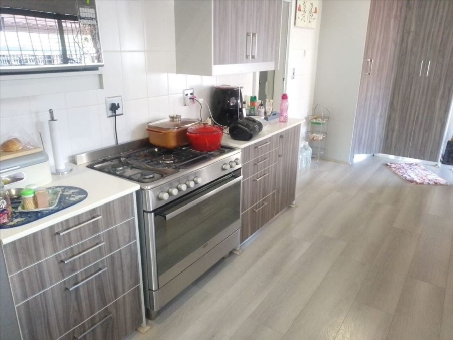 5 Bedroom Property for Sale in Parkrand Gauteng