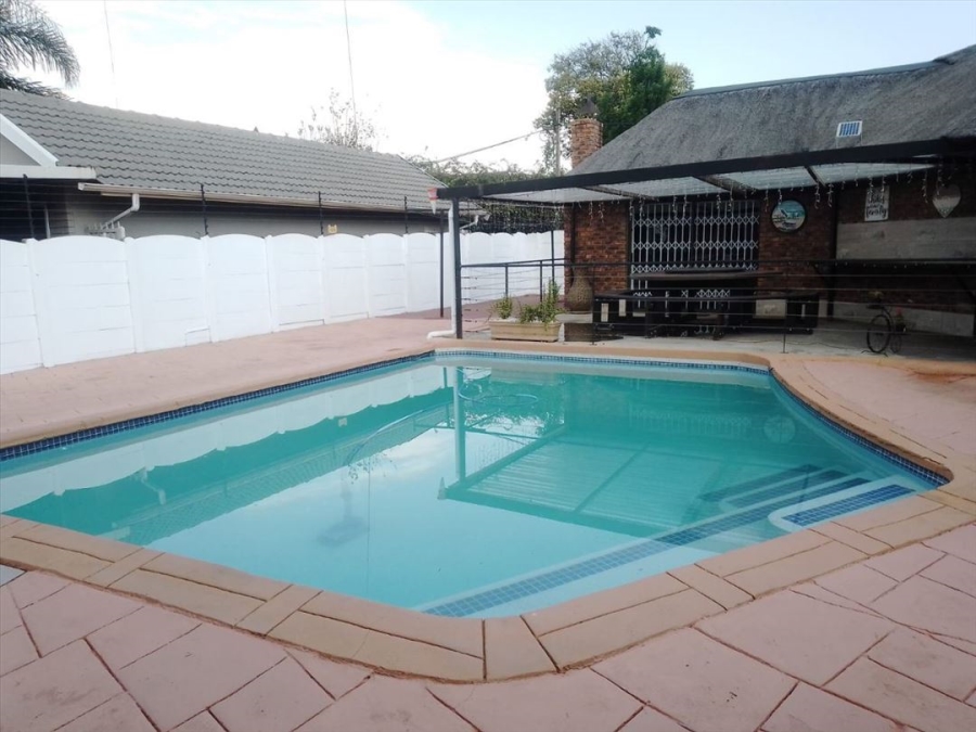 5 Bedroom Property for Sale in Parkrand Gauteng