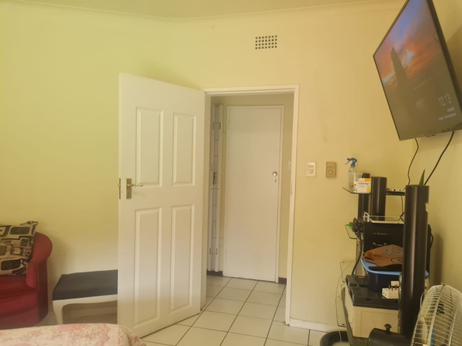 4 Bedroom Property for Sale in Bassonia Gauteng