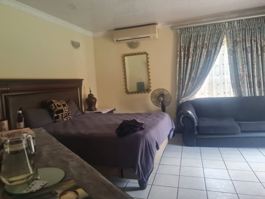 4 Bedroom Property for Sale in Bassonia Gauteng