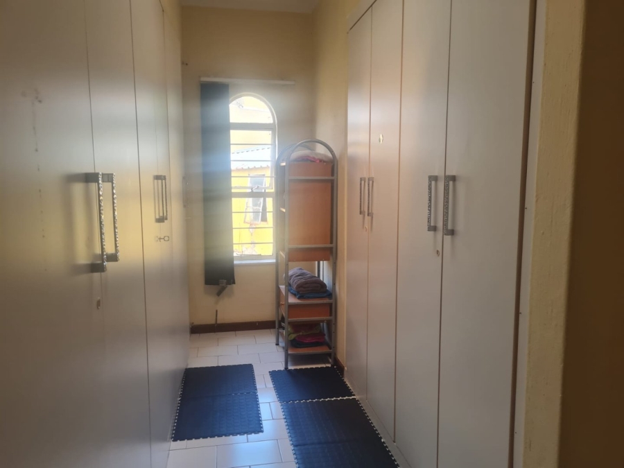 4 Bedroom Property for Sale in Bassonia Gauteng