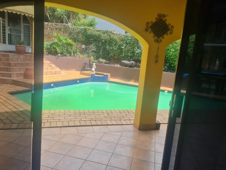 4 Bedroom Property for Sale in Bassonia Gauteng