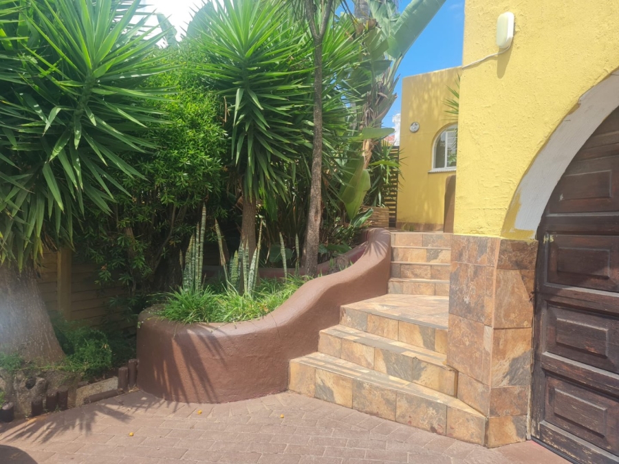 4 Bedroom Property for Sale in Bassonia Gauteng