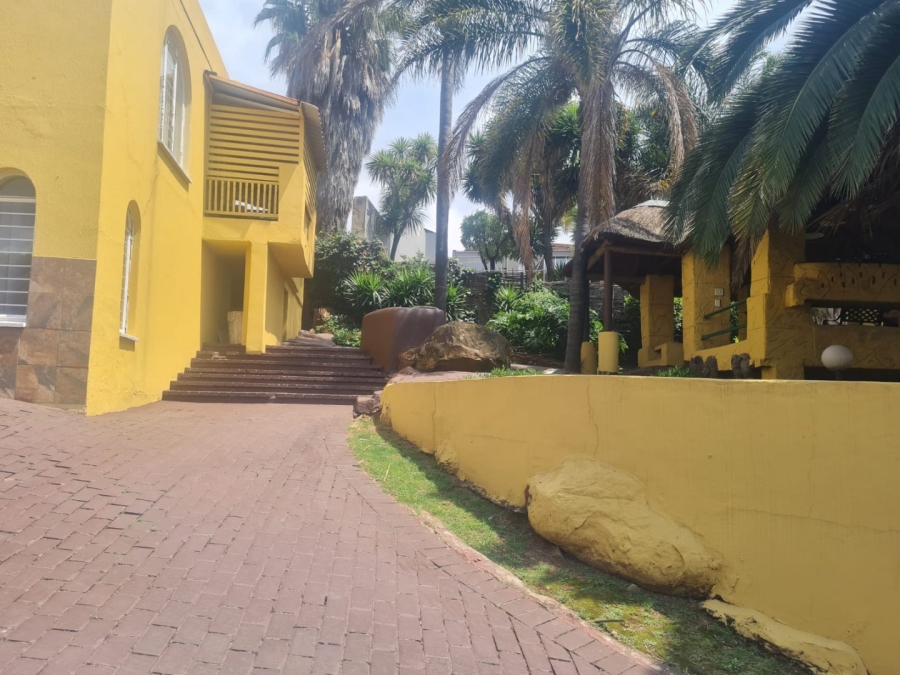 4 Bedroom Property for Sale in Bassonia Gauteng