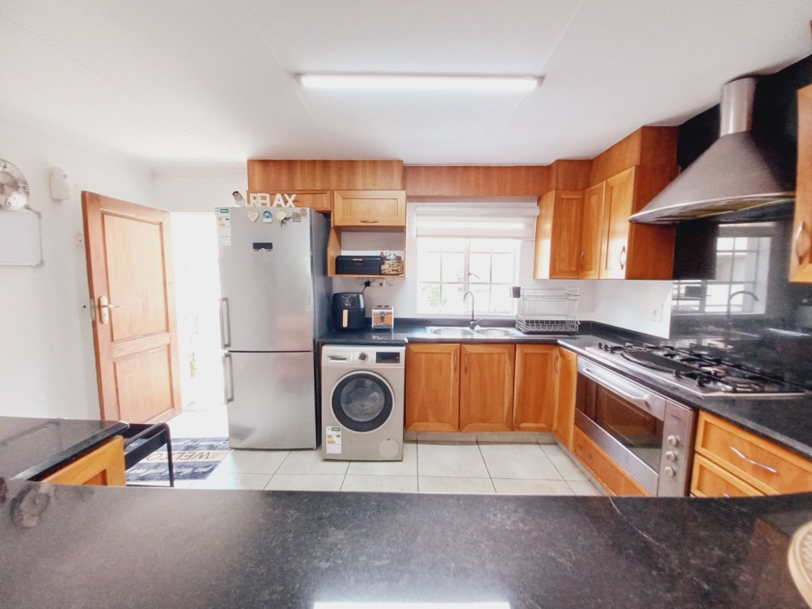 2 Bedroom Property for Sale in Eden Glen Gauteng