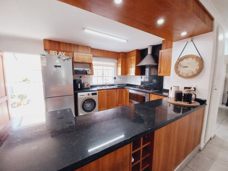 2 Bedroom Property for Sale in Eden Glen Gauteng