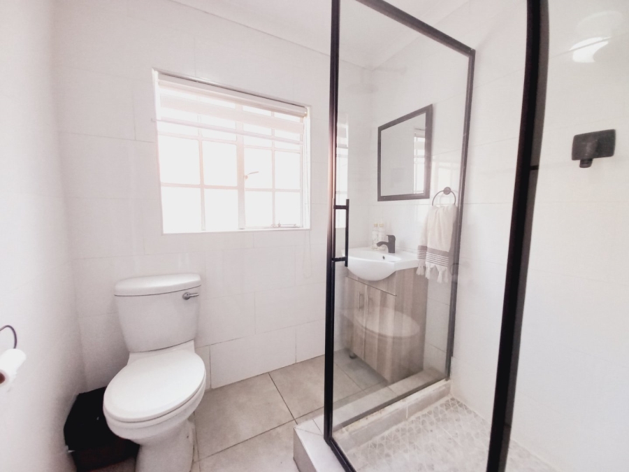 2 Bedroom Property for Sale in Eden Glen Gauteng