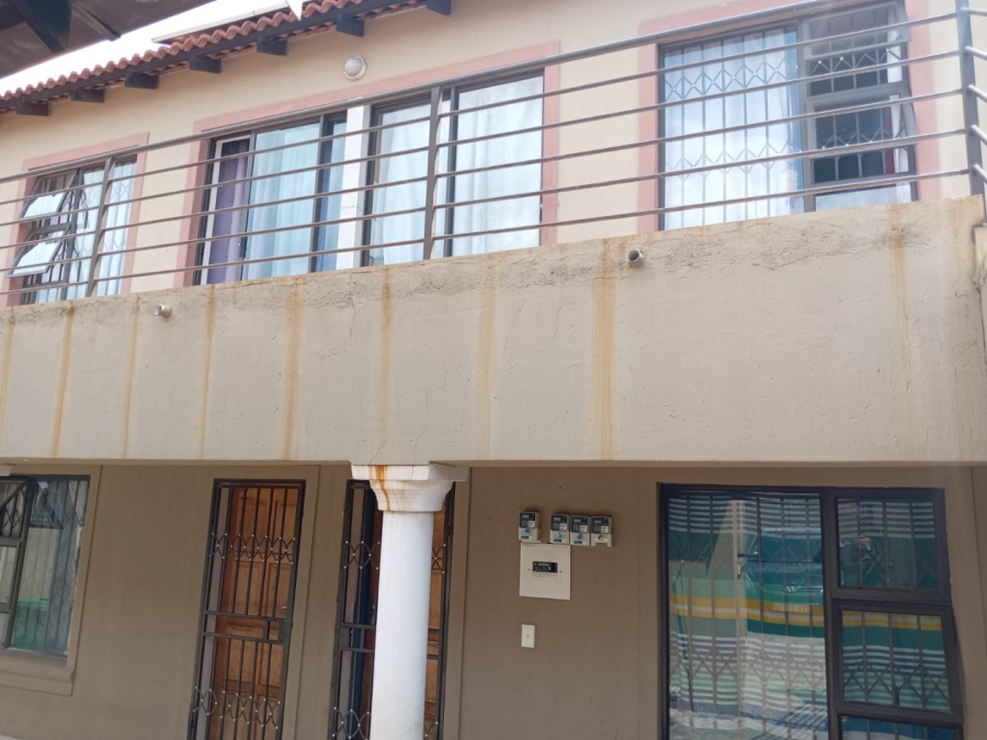 7 Bedroom Property for Sale in Kaalfontein Gauteng